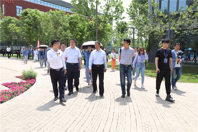 济阳人才网，构建区域人才高地，驱动地方经济腾飞